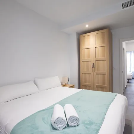 Florit Flats - The Patraix Apartment