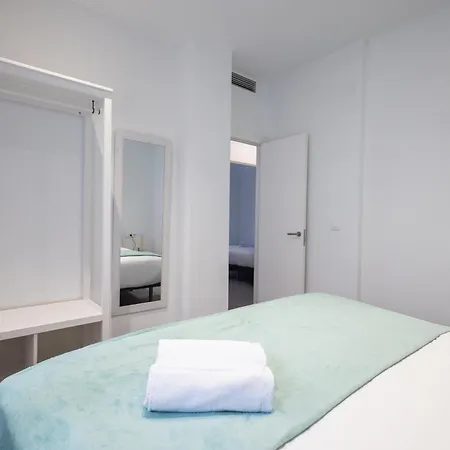 Florit Flats - The Patraix Apartment