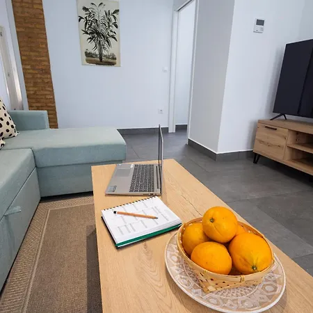 Apartment Florit Flats - The Patraix