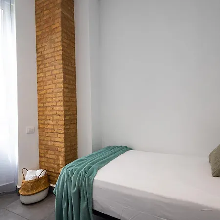 Apartment Florit Flats - The Patraix
